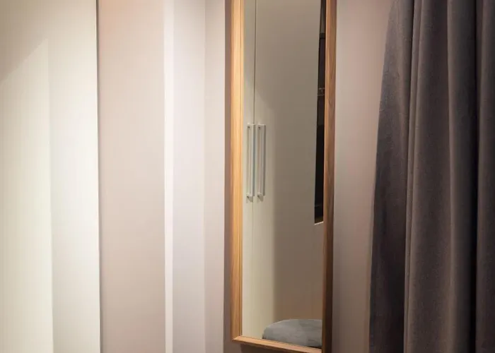 Отель типа "постель и завтрак" Flat Urban 4*