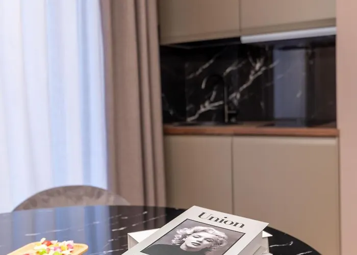 Flat Urban Отель типа "постель и завтрак" 4*